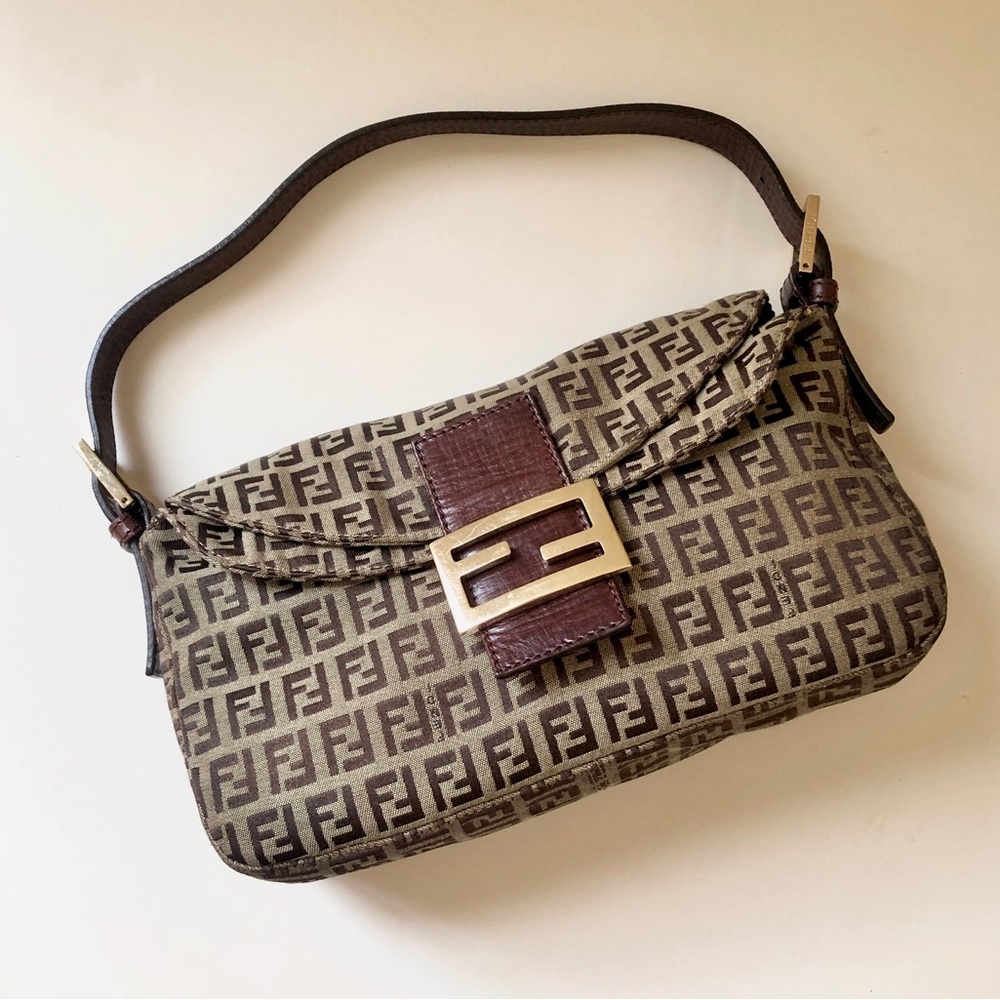 Vintage FENDI Zucchino Double Flap Mamma Baguette Bag in Brown Gold - Picture 5 of 15